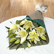 Simply Lilies Wrap