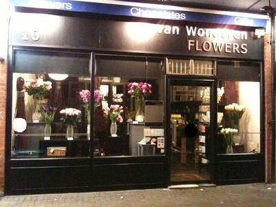 Outside van Wonderen Flowers