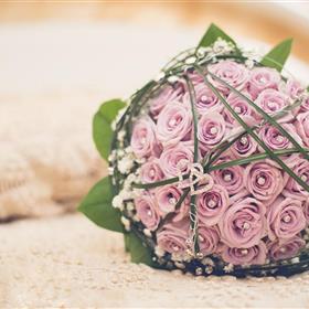 fwthumbbouquet-wedding-flowers-roses-hearts-love-hd-wallpaper.jpg